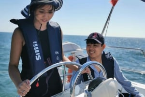 Romantische Tour auf einem luxuriösen Segelboot mit Vintage-Transfer 4H