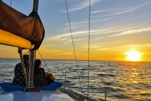 Romantic Tour on a Luxury Sailboat with Vintage Transfer 4H