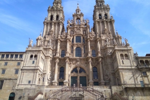 Santiago de Compostela & Valença - privat tur fra Porto