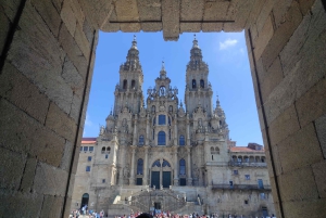 Santiago de Compostela & Valença - privat tur fra Porto