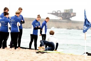 Porto: lezioni di surf con trasferimento alla Porto Surf School