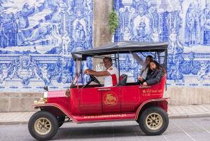 Visita Oporto: Coche Clásico + Brindis con Vino de Oporto