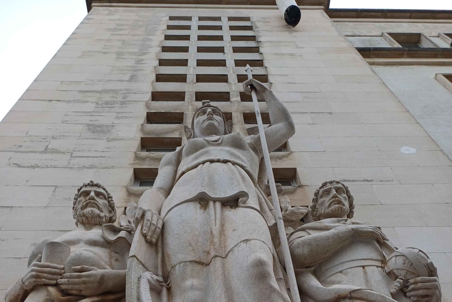 Transfer from Porto to Lisboa with Coimbra and Fatima stops