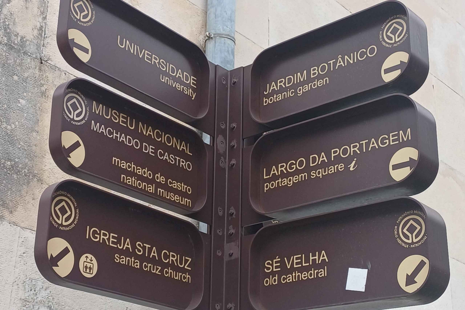 Transfer from Porto to Lisboa with Coimbra and Fatima stops