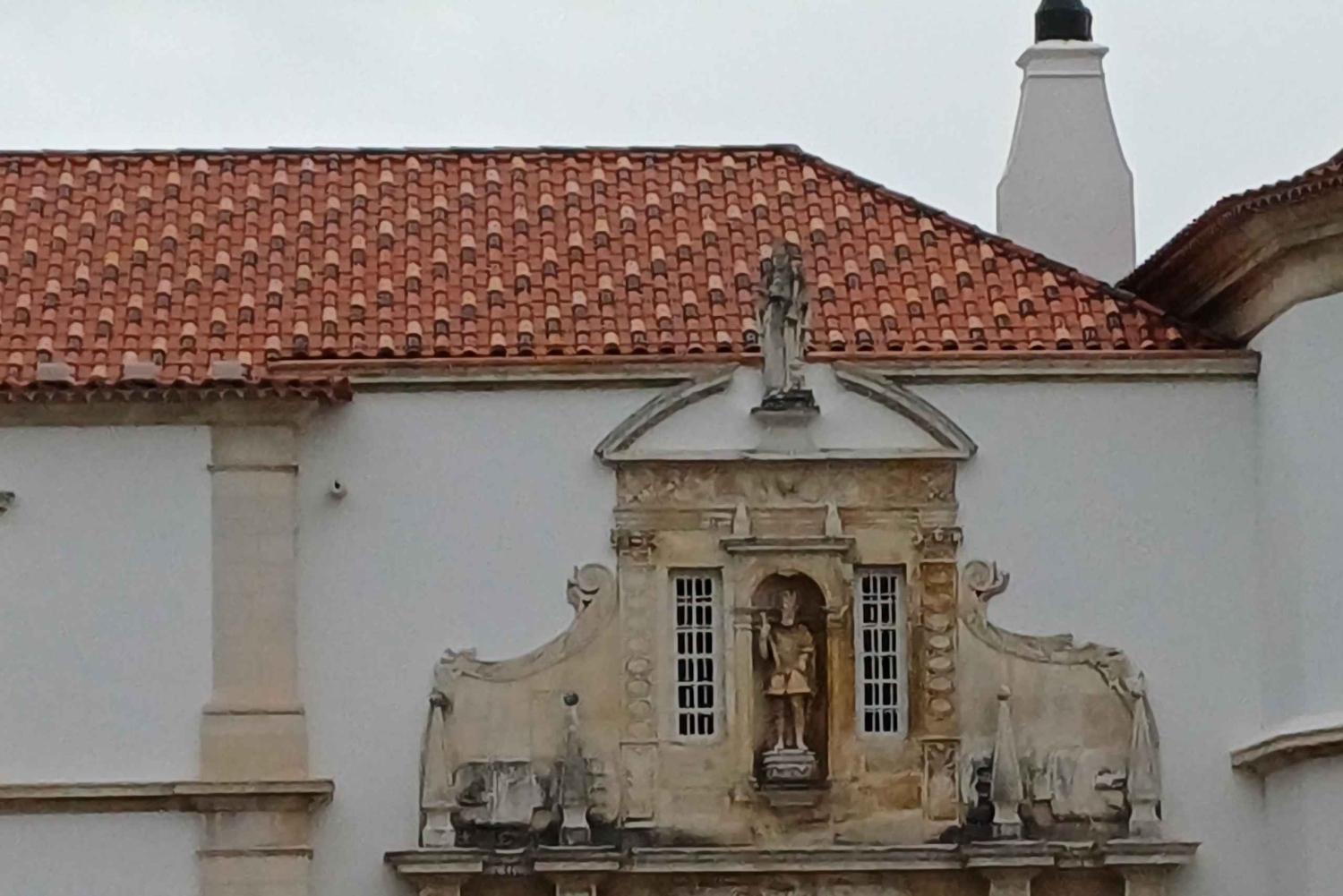 Transfer from Porto to Lisboa with Coimbra and Fatima stops