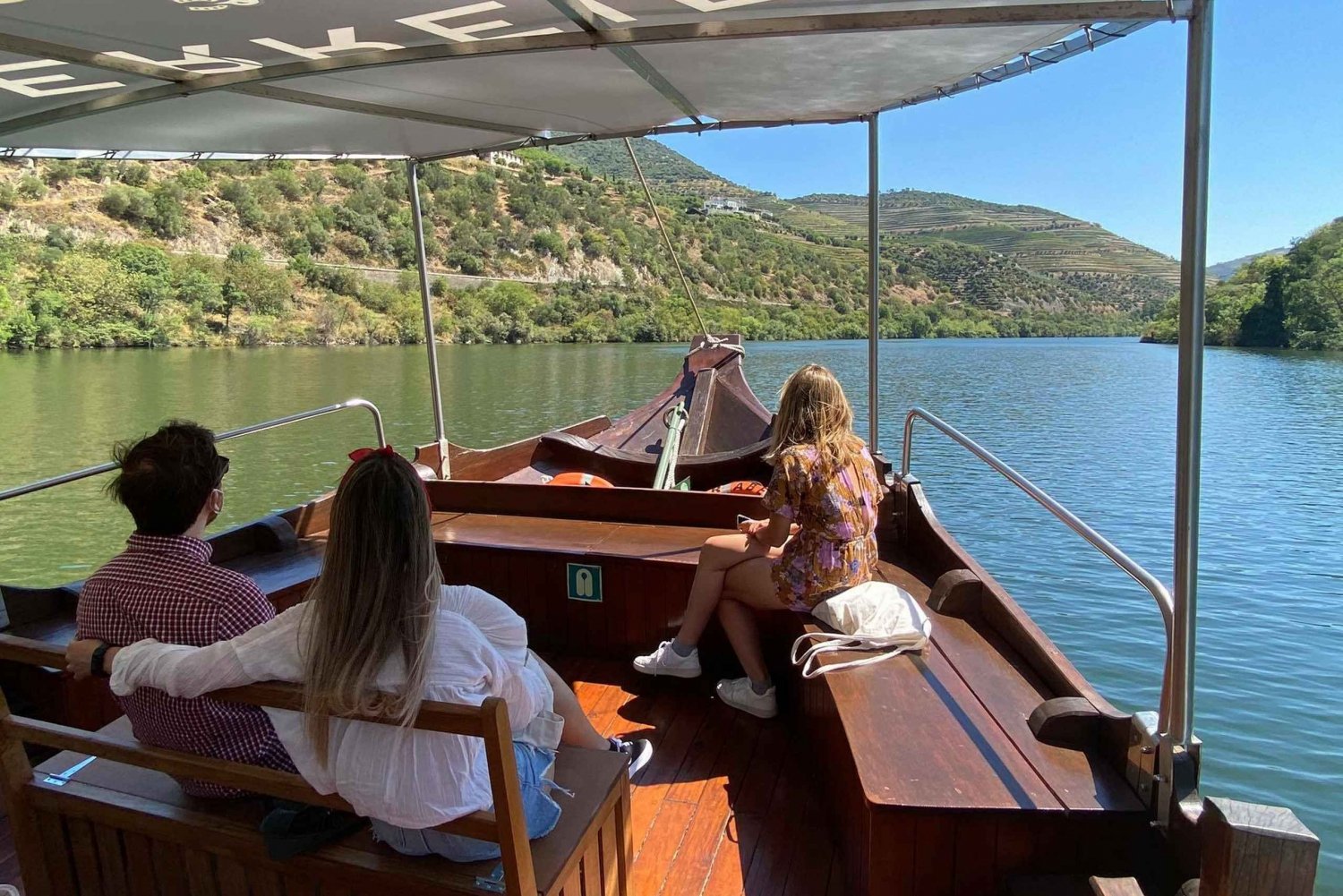 Coucher de soleil sur la vallée du Douro : dégustation de vins et visite privée en bateau