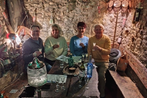 Absint-smaking i Praha: Historisk kjelleropplevelse