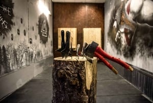 Axe Throwing in Fun Arena in the centre of Prague