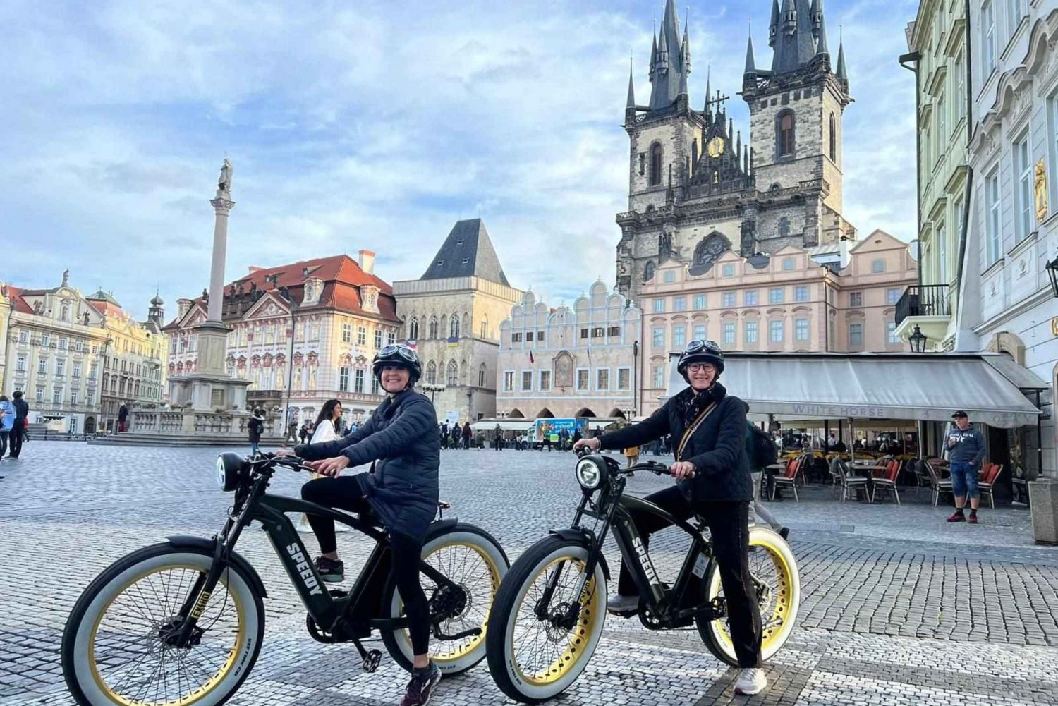 City sightseeing - Viewpoints - Prague Electric Bike Tour