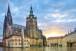 Complete Prague Castle Tour in Spanish. Entrance Fees Included
