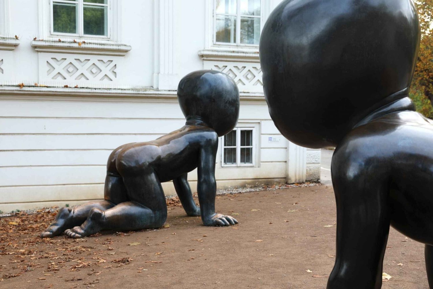 Contemporary art tour in Prague: the works of David Černý