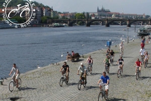 E-sykkeltur til Karlstejn slott