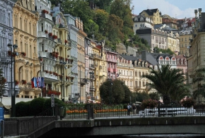 Tagesausflug von Prag nach Karlovy Vary (Gebiet der heißen Quellen)