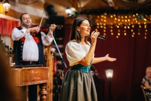 Praag: Diner met Volksvoorstelling en Open Bar
