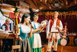 Praag: Diner met Volksvoorstelling en Open Bar