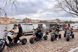Prag: Geführte Sightseeingtour mit dem Elektro-Dreirad