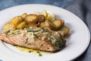 Evening cruise through Prague with 3-course served menu