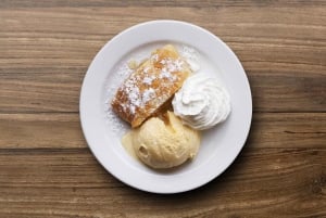 Evening cruise through Prague with 3-course served menu