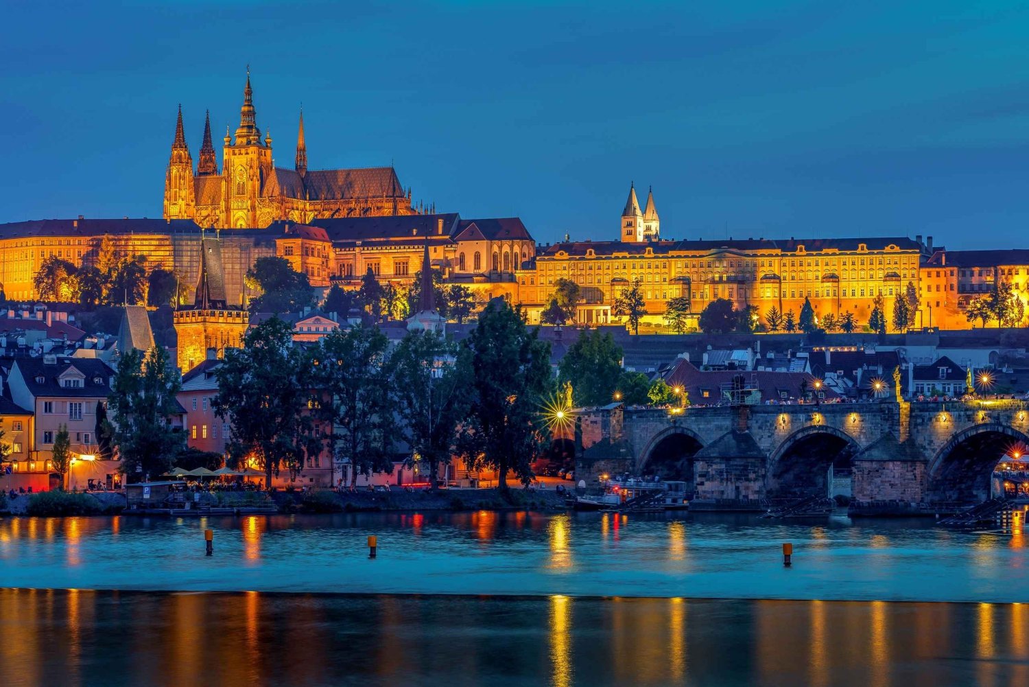 Från Wien: Endagsutflykt till Bratislava och Budapest