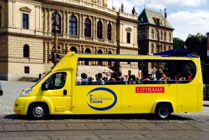 Vanuit de oude stad: 2 uur durende bustour door Praag met topbezienswaardigheden