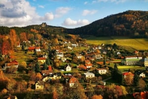 Da Praga: Paradiso boemo - Escursione a piedi di un giorno intero