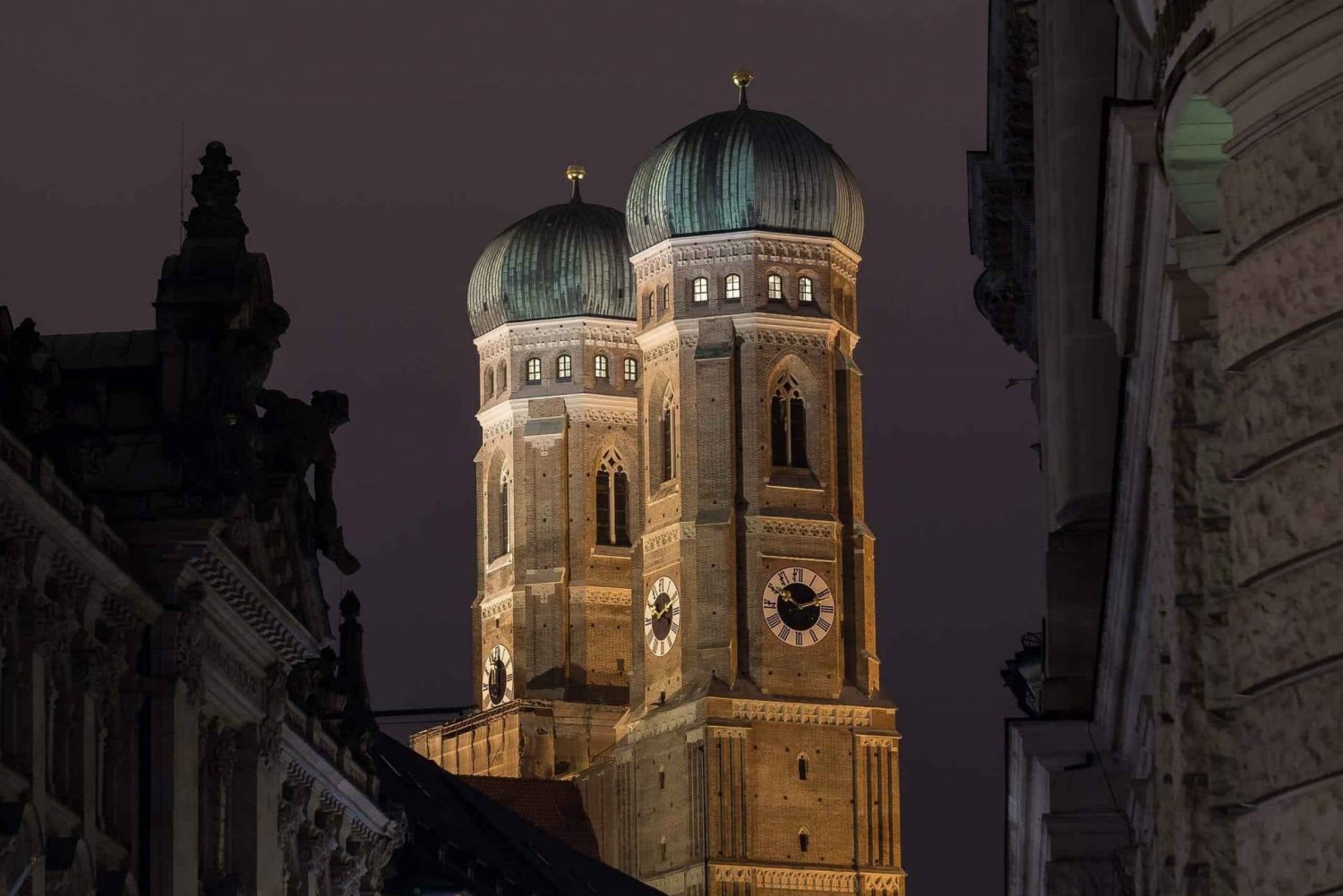 From Prague: Day trip to Munich