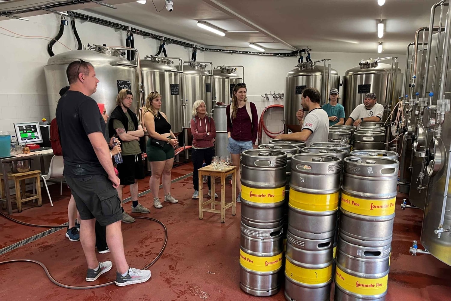 A partir de Praga: Caminhada, castelo e cervejaria no Paraíso da Boémia