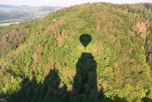 From Prague: Hot Air Balloon Ride with Champagne and Snacks