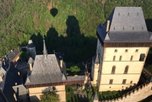 From Prague: Hot Air Balloon Ride with Champagne and Snacks