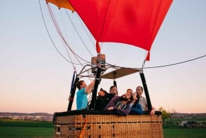 From Prague: Hot Air Balloon Ride with Champagne and Snacks