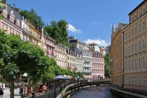 Prague: Karlovy Vary Day Trip with Watchtower and Funicular