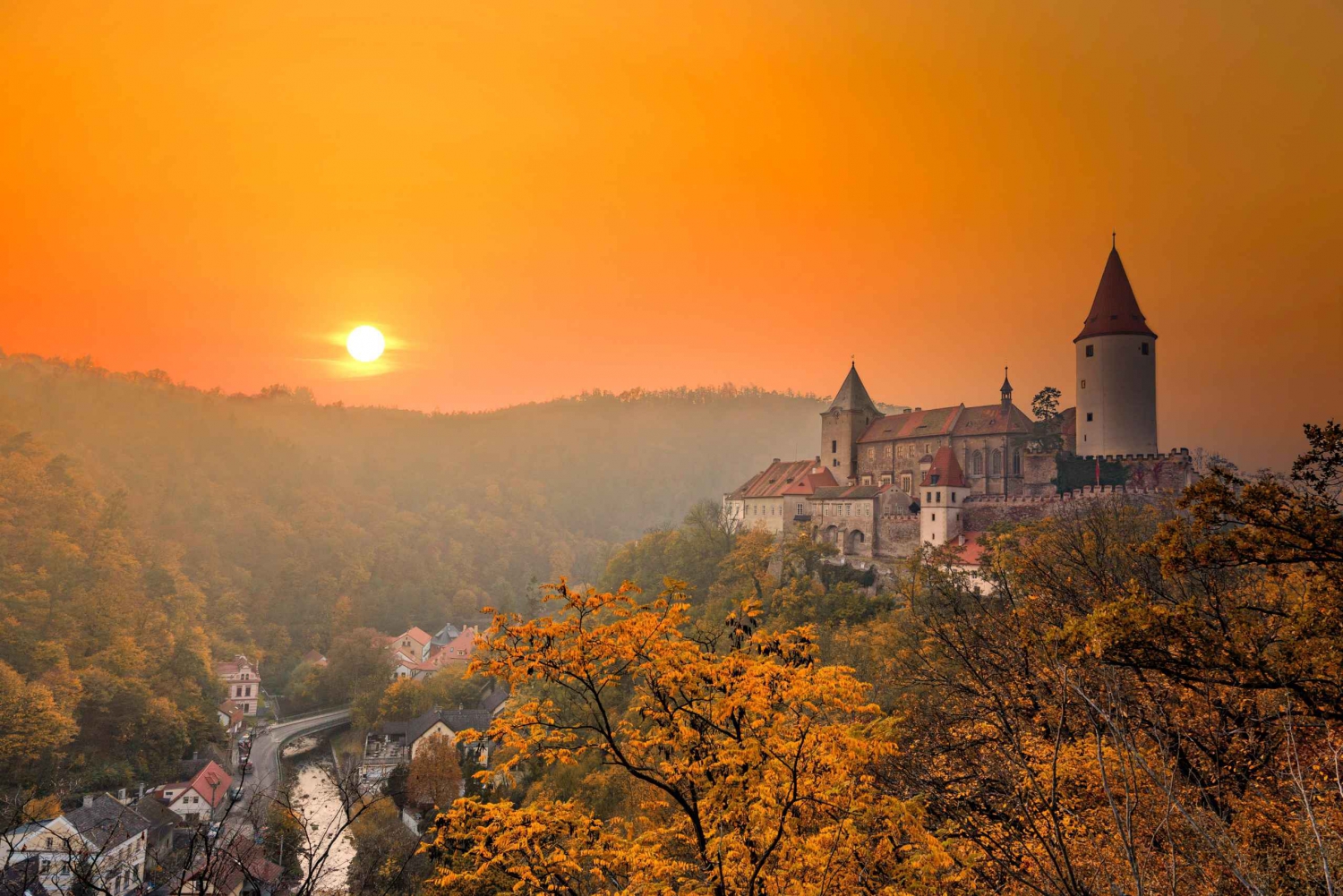 Desde Praga: Excursión de un día al Castillo y Museo de la Moto de Křivoklát