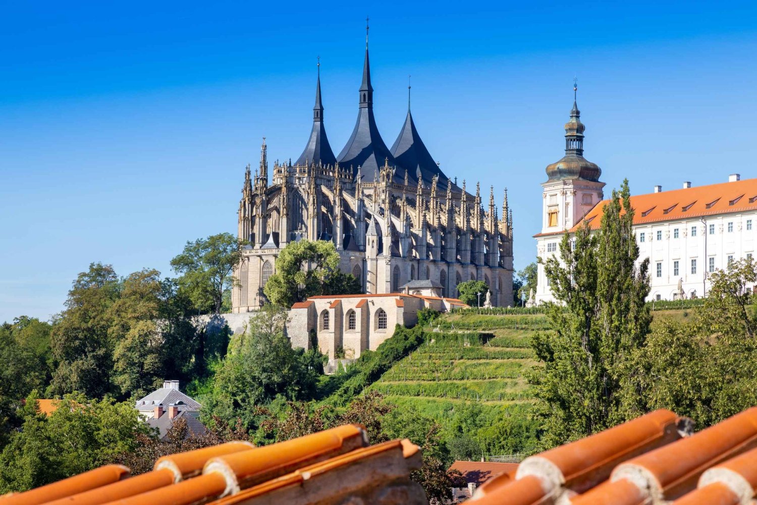Från Prag: Kutná Hora, benkyrkan och folkmuseet