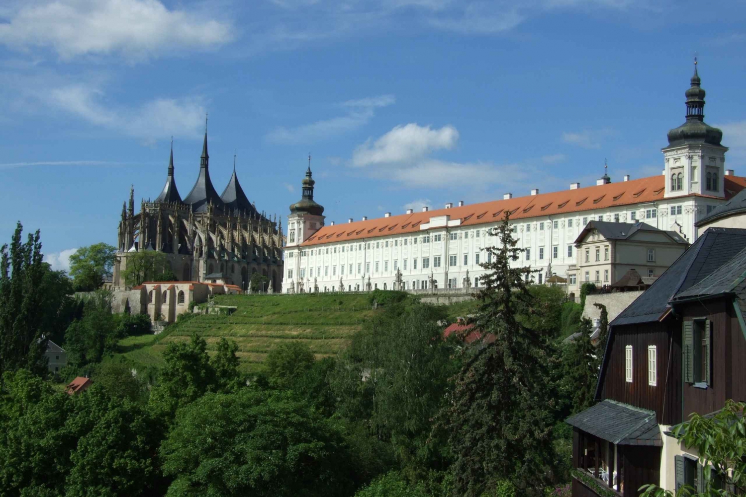 From Prague: Kutná Hora Day Excursion with Bone Church