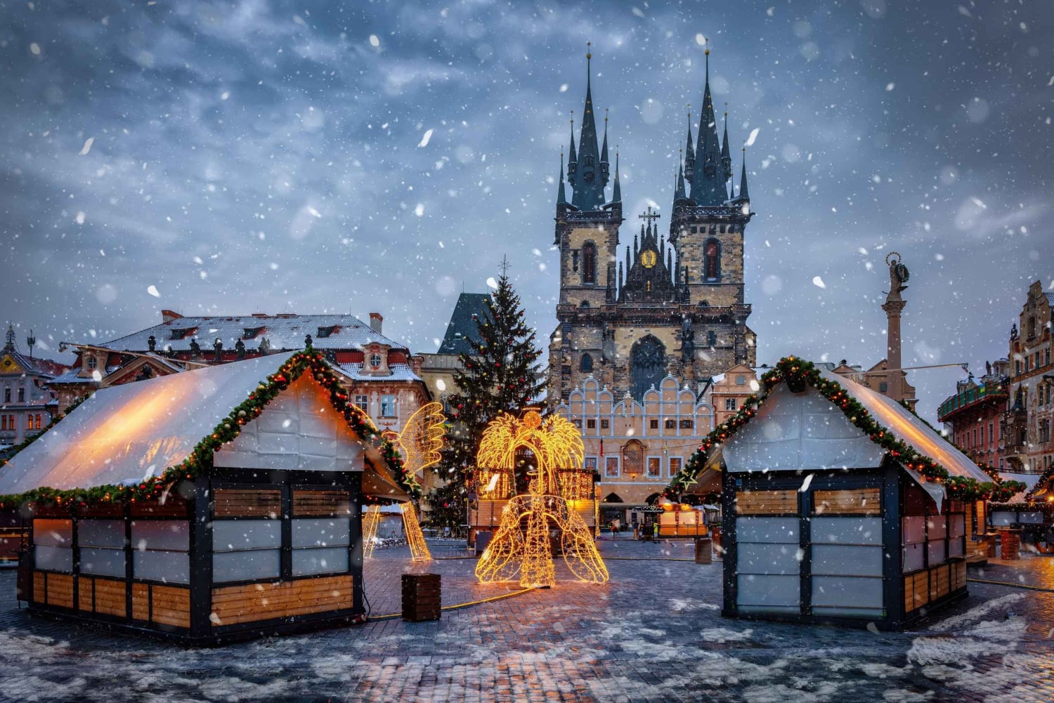 From Vienna: Prague Christmas Market & City Guided Tour
