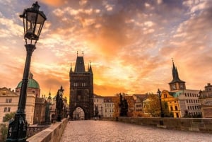 Vienna: Prague Full-Day Guided Tour