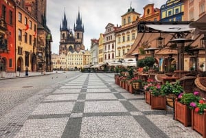 Vienna: Prague Full-Day Guided Tour