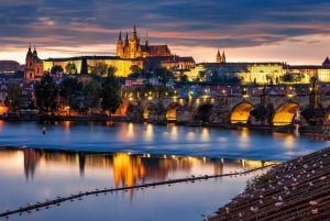 Vienna: Prague Full-Day Guided Tour