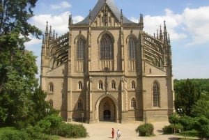 Full-daytrip to Kutná Hora via Chateau Žleby & Nymburk town