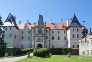 Full-daytrip to Kutná Hora via Chateau Žleby & Nymburk town