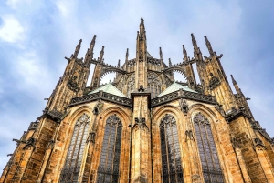 Go City Prague Pass - Top-Attraktionen und Hop-On/Hop-Off-Bus