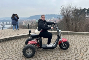 Wielka wycieczka po mieście na elektrycznym trójkołowcu w Pradze - przewodnik na żywo