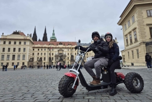 Wielka wycieczka po mieście na elektrycznym trójkołowcu w Pradze - przewodnik na żywo