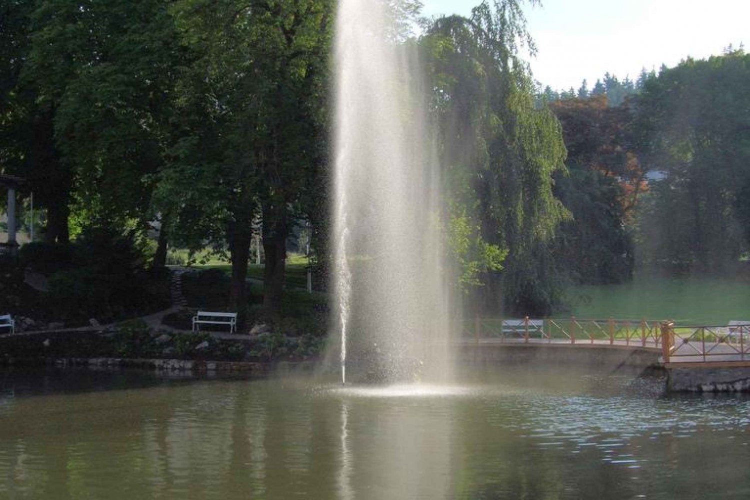 Karlovy Vary & Marianske Lazne Tour from Prague with Lunch