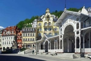 Karlovy Vary & Marianske Lazne Tour from Prague with Lunch