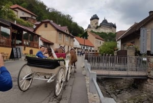 Karlštejn castle by horse carriage