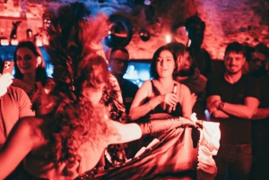 Le Valmont NYE com bar aberto, música ao vivo e DJ