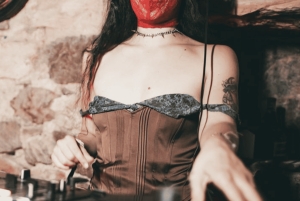 Le Valmont NYE com bar aberto, música ao vivo e DJ