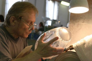 Nizbor: Rundvisning på glasfabrik