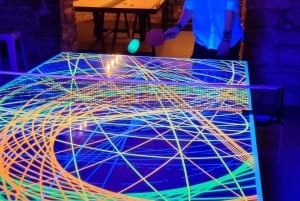 Ping pong o shuffleboard per un massimo di 6 giocatori.